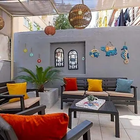 *ezgi's With Private Garden In 4* 말마리스
